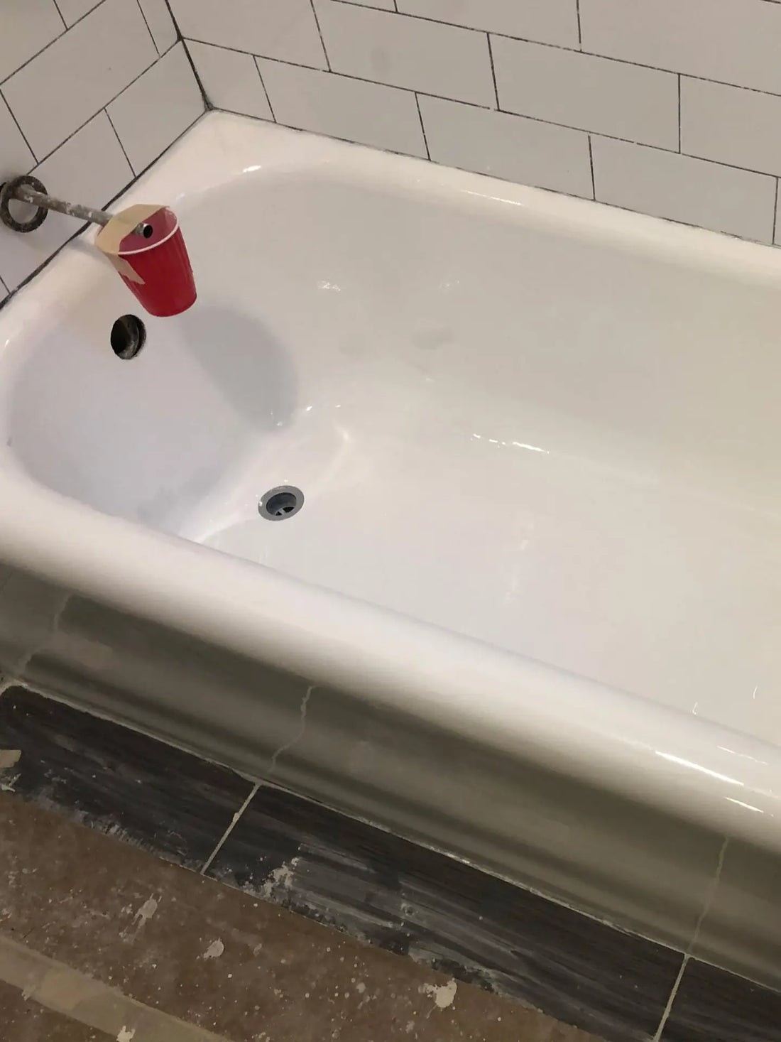 Bathtub Refinishing Worth It? - Fix Tub Fast
