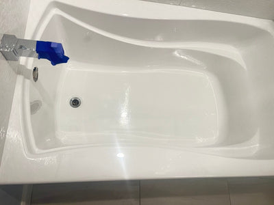 Large fiberglass bathtub reglazing