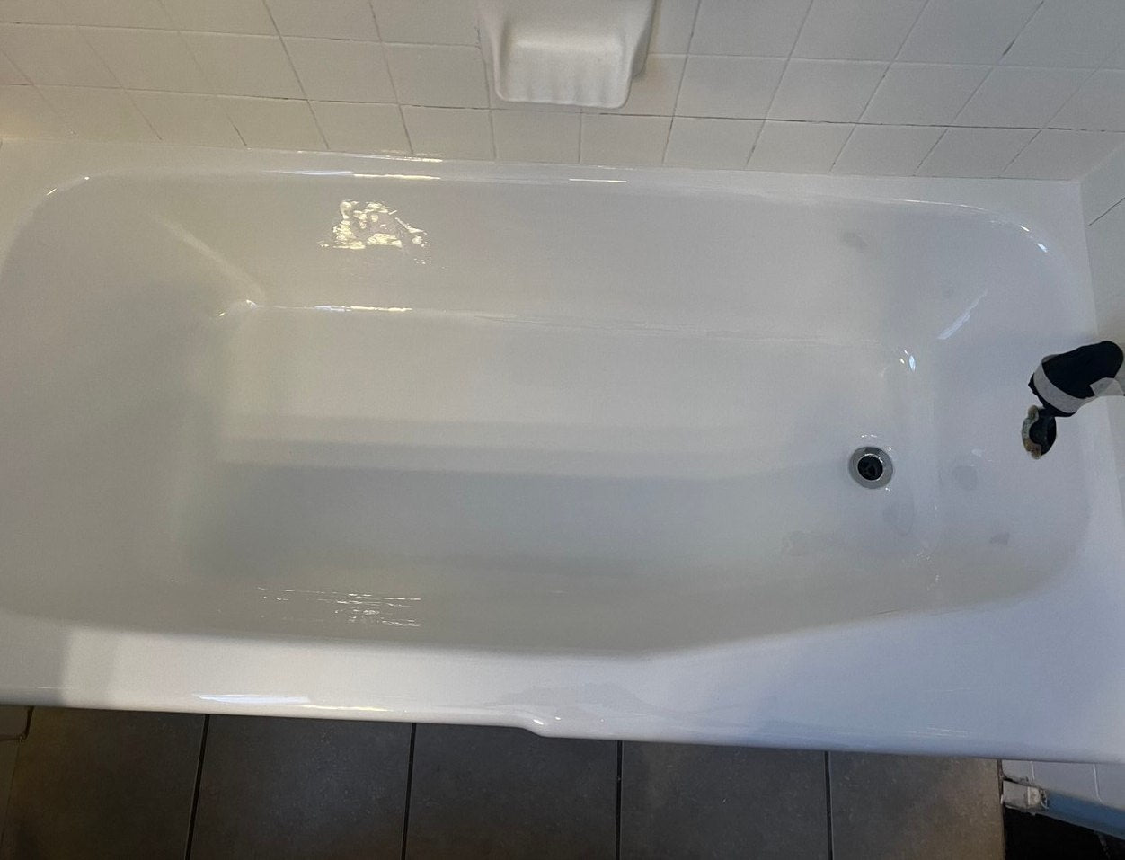 Standard tub refinishing
